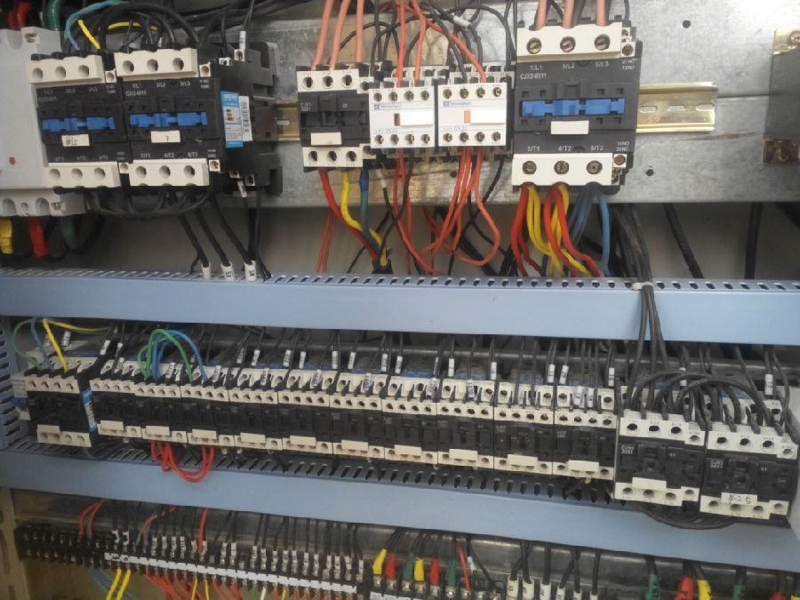 門式起重機監(jiān)控系統(tǒng)現(xiàn)場照片十