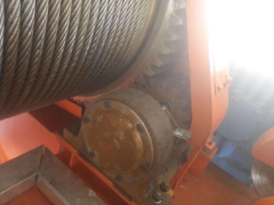 內(nèi)蒙古蘭石門(mén)式起重機(jī)安全監(jiān)控系統(tǒng)現(xiàn)場(chǎng)安裝圖七